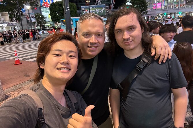 Tokyo: Private Shibuya Bar Crawl Tour -3 Drinks & Local Foods- - Ending at Shibuya Crossing