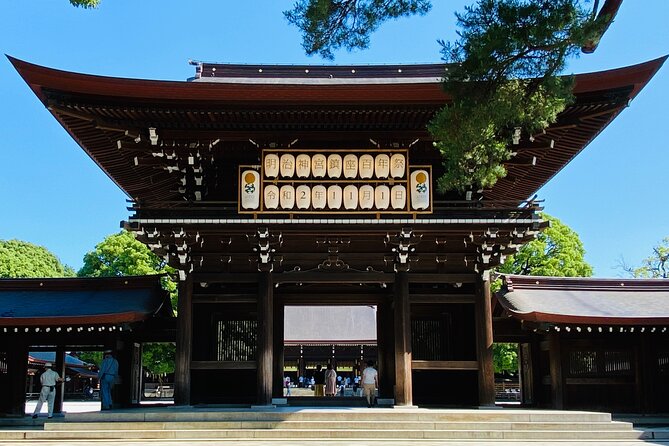 Tokyo Private SightSeeing Day Tour With Guide - The Imperial Palace East Gardens reveal Edo Castle’s past