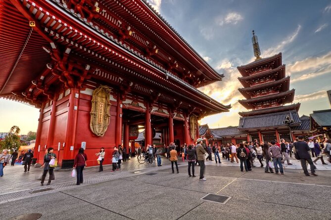 Tokyo Private Tour in Luxury Vehicle with English Guide - Takeshita Street: a short, lively shopping break