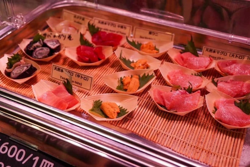 Tokyo: Private Tsukiji Street Food & Sake with Local Guide - Wagyu and tamagoyaki in the outer market