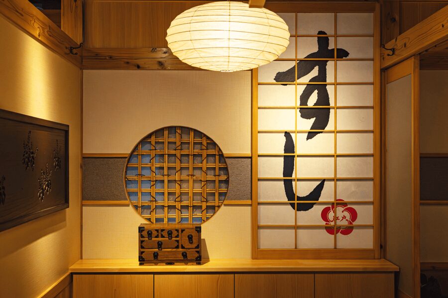 Tokyo Professional Sushi Chef Experience - Starting with fresh wasabi and proper sushi rice