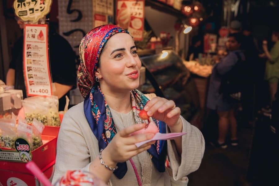 Tokyo’s Kitchen: Tsukiji Market Food & Culture Walk - The tastings: sushi, tamagoyaki, sweets, and more
