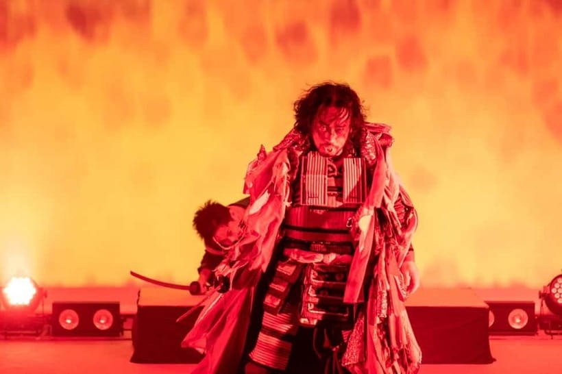 Tokyo: Samurai Entertainment Night Show in Kanda Shrine - The 9:15 PM cast meeting and photo time