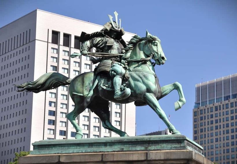 Tokyo: Samurai History Walking Tour - Meeting John outside Tokyo Station