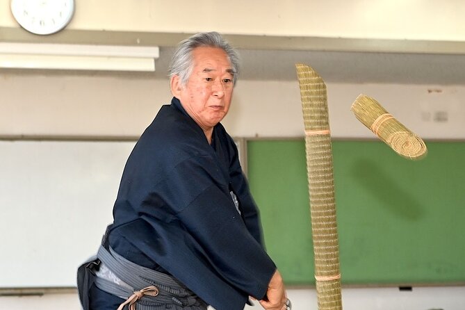 Tokyo: Samurai Sword Academy in the Hometown of the Last Samurai - Handling a Japanese sword with care