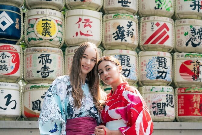 :Tokyo,Shibuya /Meiji Shrine tour in KIMONO/English-friendly - Finding Harajuku Kimono SHIBUI