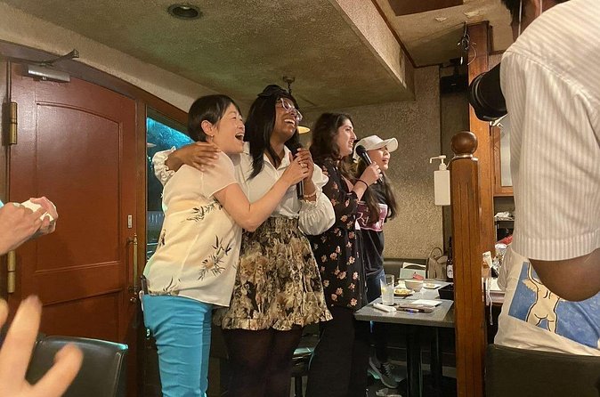 Tokyo Shinbashi Night Tour: Local Guide & Drinks at Snack Bars - The first snack bar, where the evening gets personal