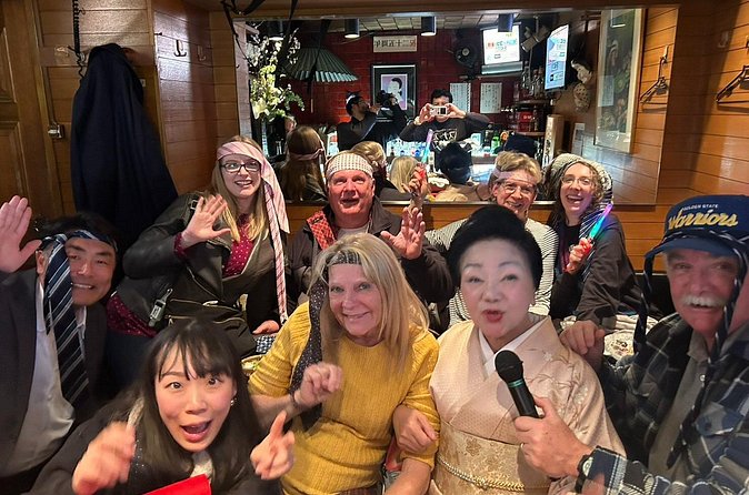 Tokyo Shinbashi Night Tour: Local Guide & Drinks at Snack Bars - Drinks, snacks, and what the price covers