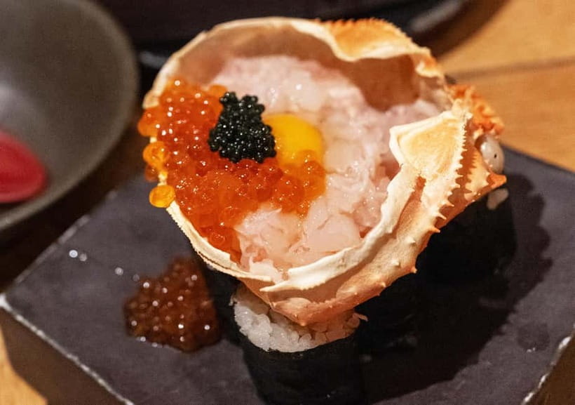 Tokyo: Shinjuku Bar Hopping & Karaoke Night Tour - Karaoke in a Small Local Bar