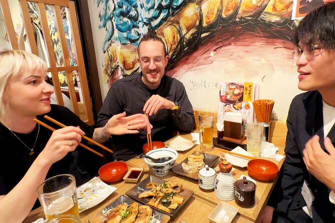 Tokyo: Shinjuku Bar Hopping & Night Walking Tour - Practical details that affect your night