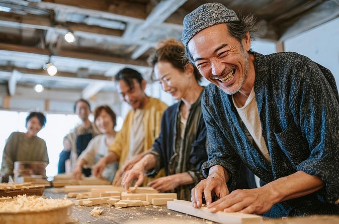 Tokyo Shinjuku Chopsticks Making Class - Helpful instructors, with a busy-room warning