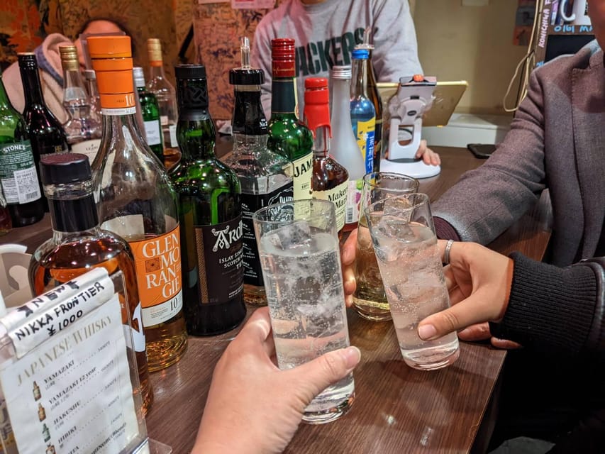 Tokyo: Shinjuku Golden Gai Bar Hopping that only locals know - Why Golden Gai works best with a guide