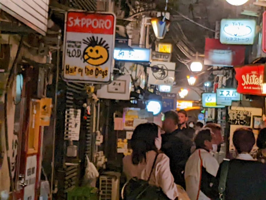 Tokyo: Shinjuku Golden Gai Bar Hopping that only locals know - Several bars, several personalities