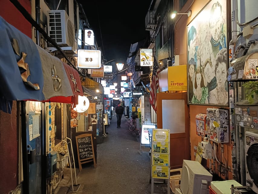 Tokyo: Shinjuku Golden Gai Bar Hopping that only locals know - A few limits to keep in mind
