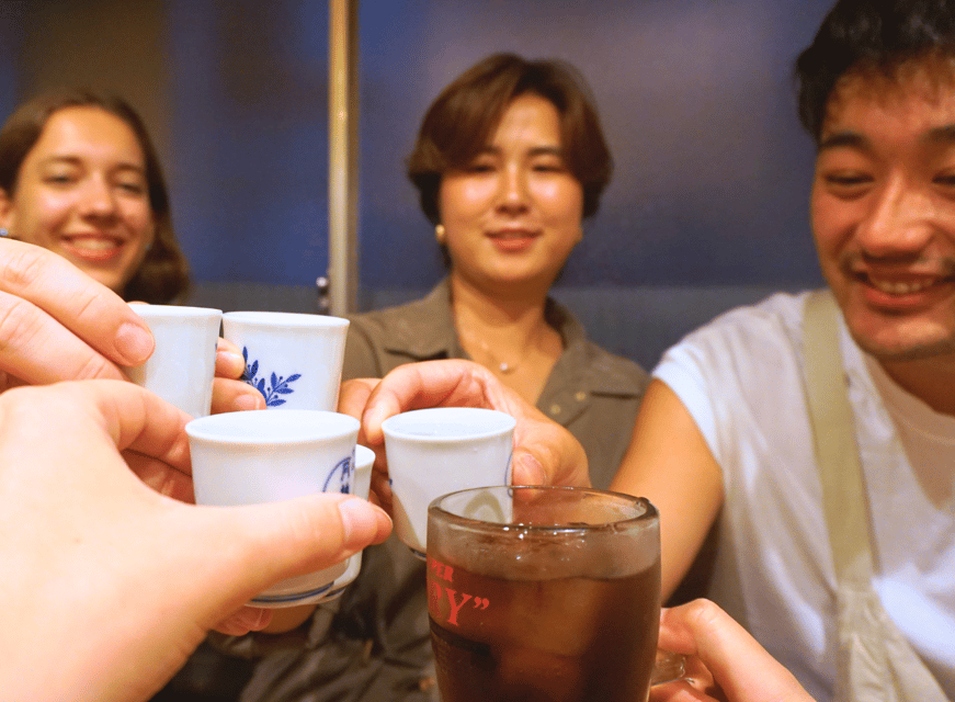 Tokyo: Shinjuku Izakaya Food&Drinking Tour (Local Guide) - The final stop: beer, gyoza, and motsunikomi