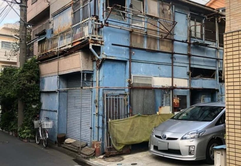 Tokyo: Shinjuku, Kawasaki, Slum & Red Light Tour with Pickup - Key points at a glance
