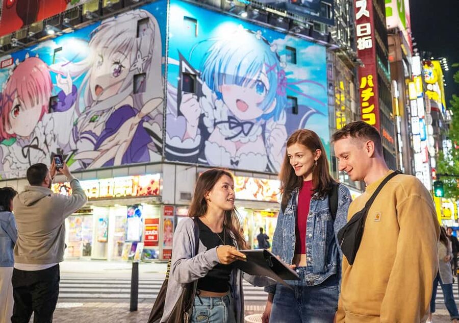 Tokyo: Shinjuku Nightlife Tour with Karaoke and Bar Hopping - Meeting at the East Exit Police Box