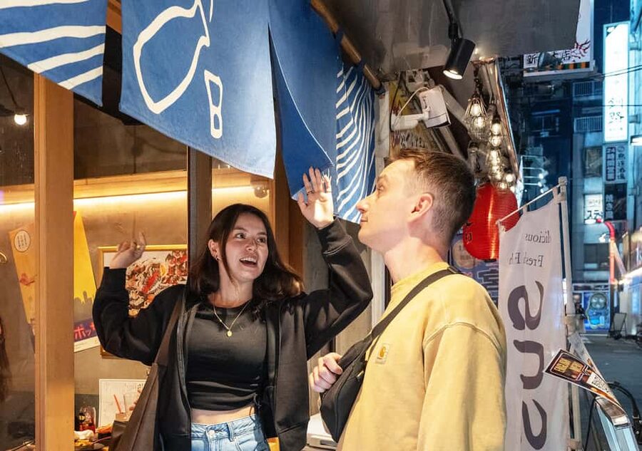 Tokyo: Shinjuku Nightlife Tour with Karaoke and Bar Hopping - What the $30 price really covers
