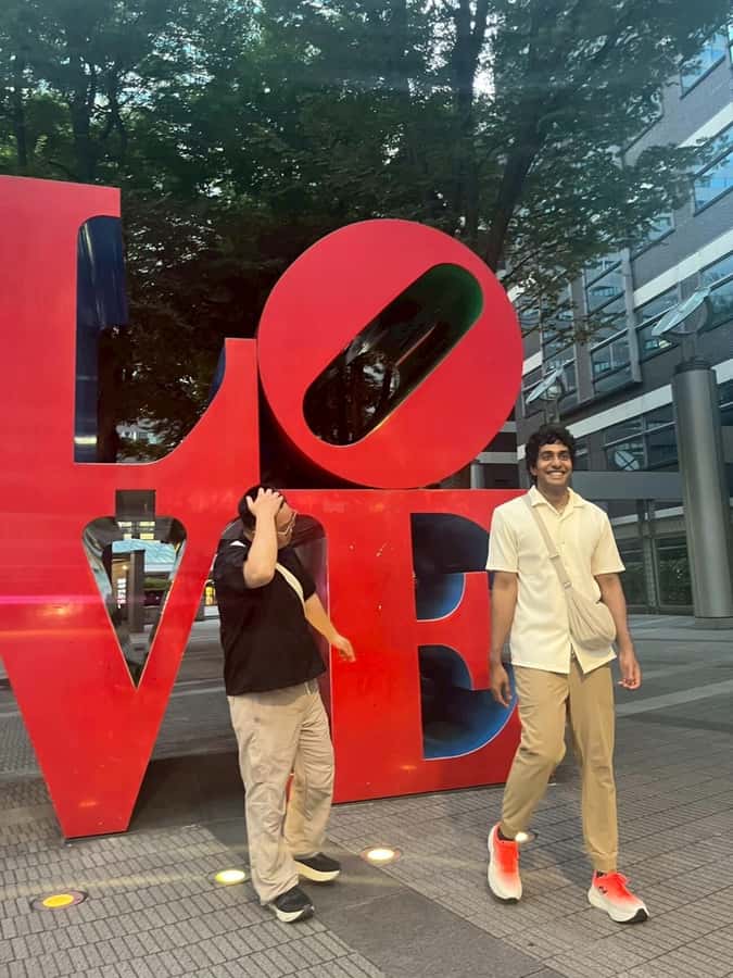 Tokyo: Shinjuku tour with university students in Tokyo - Kabukicho after dark