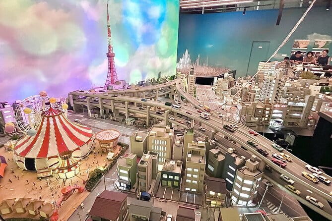 Tokyo Small Worlds Admission Ticket - Activate the lights and movement