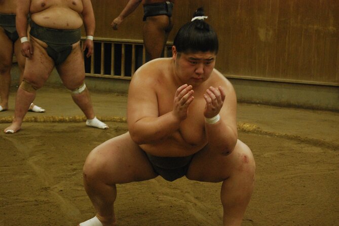 Tokyo: Sumo Morning Practice -Stable Visit Tour with a Guide - Inside Ikazuchi Sumo Stable during practice