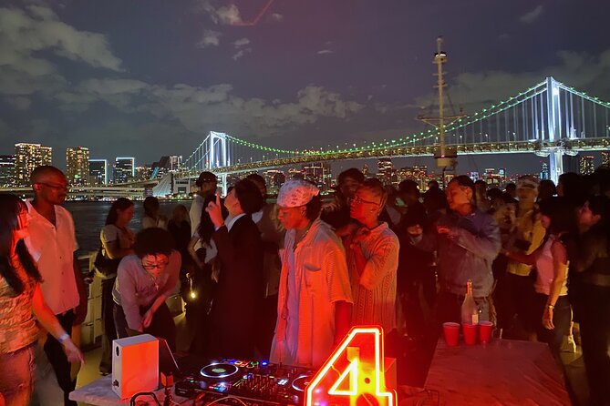 Tokyo Sunset Boat Party with Music Drinks and Vibes - The first hour brings the best sunset potential