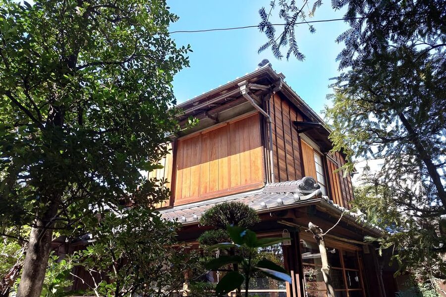 Tokyo: Super Local Private E-bike Cycling Tour from Asakusa - Adachi Fish Market and everyday local life