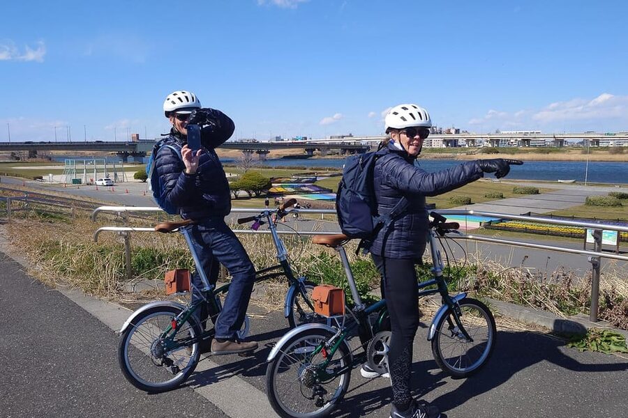 Tokyo: Super Local Private E-bike Cycling Tour from Asakusa - Rivers, breeze, and views of Tokyo Skytree