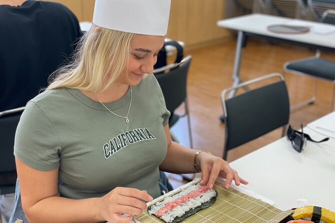 Tokyo Sushi Making Class in Tsukiji with Professional Chef - Why the class works for families