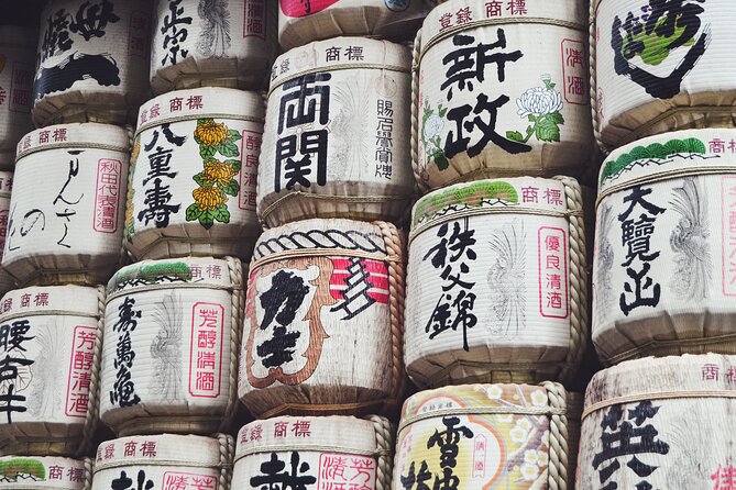 Tokyo Tailored 4 Hours Private Guided Tour - Marunouchi for one hour: Tokyo Station, ramen, and city context