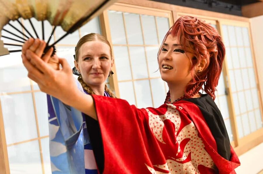 Tokyo: Taishu Engeki Show with Kimono and Sword Lesson - Key points at a glance