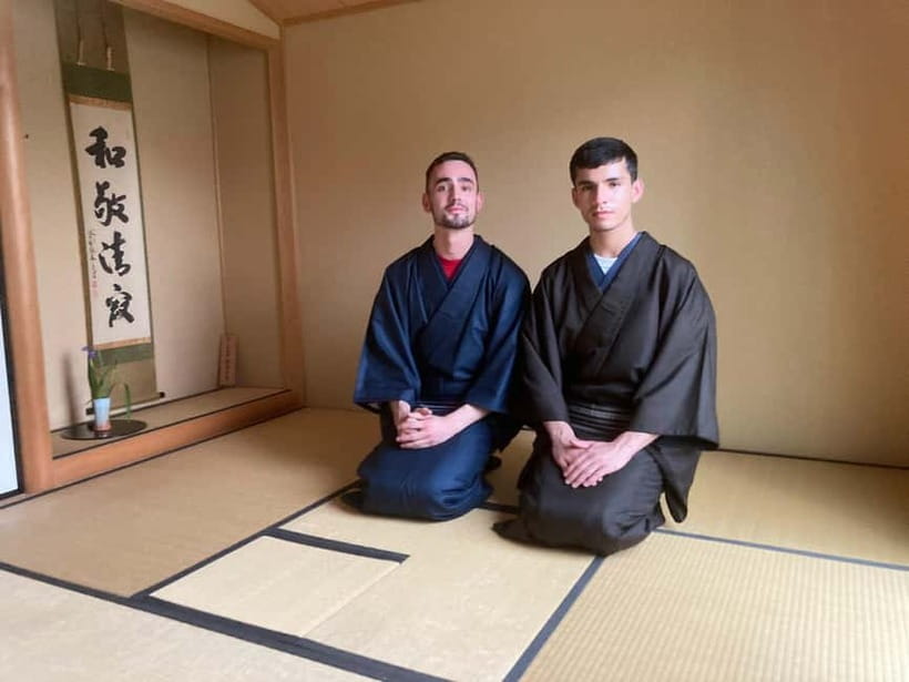 Tokyo: Tea Ceremony Experience in a small tea room - A quiet hour near Nishi-Nippori