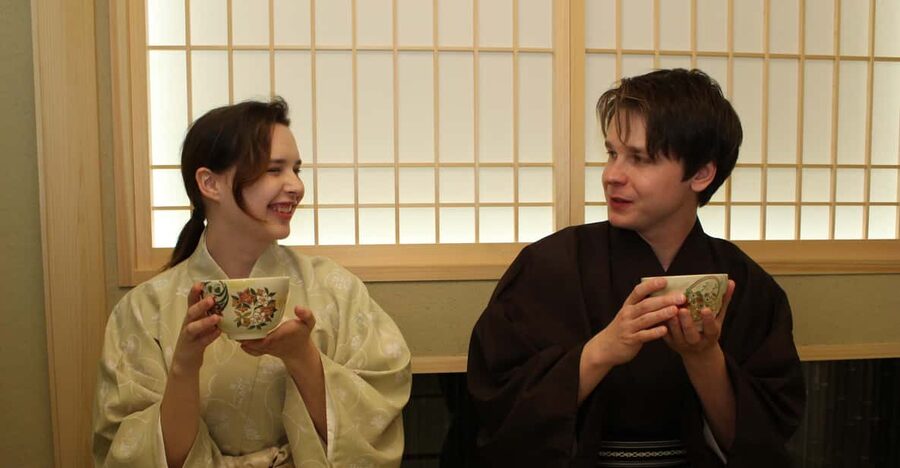 Tokyo: Tea Ceremony in Shibuya Tokyo - A quiet tea lesson in the middle of Shibuya
