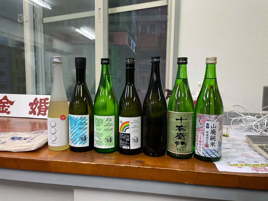 Tokyo: Toshimaya Sake Brewery Tour with Sake Tasting - The tasting: five to seven bottles with seasonal changes