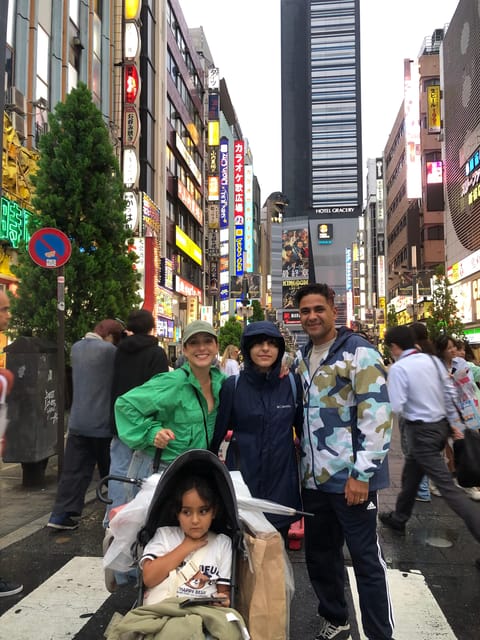 Tokyo Tour in Spanish (Shibuya - Harajuku - Shinjuku) - Shibuya: two hours around Tokyo’s famous crossing