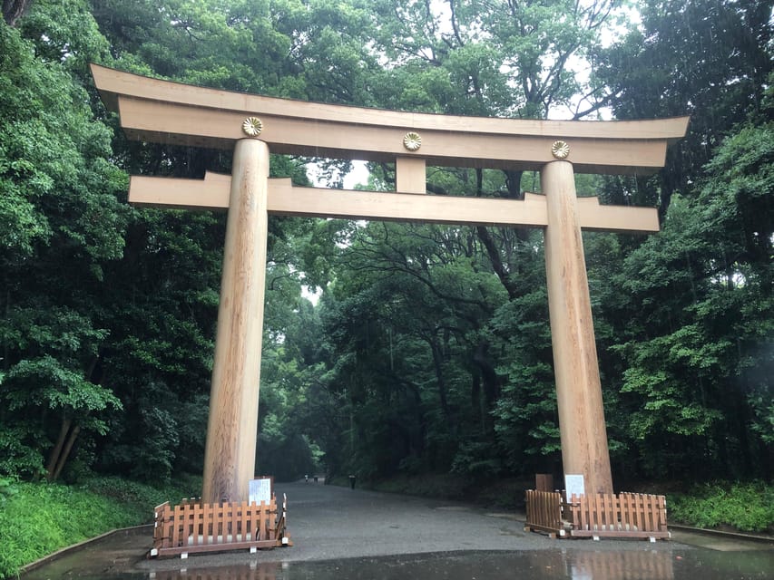 Tokyo Tour in Spanish (Shibuya - Harajuku - Shinjuku) - Who should book this experience?