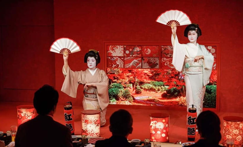 Tokyo: Traditional Geisha Experience Show & Japanese Dinner - Entering Benitsuya near Shimbashi Station