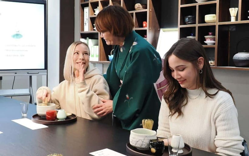 Tokyo: Traditional Tea Ceremony with a Tea Master - Gyokuro and the lesson in temperature