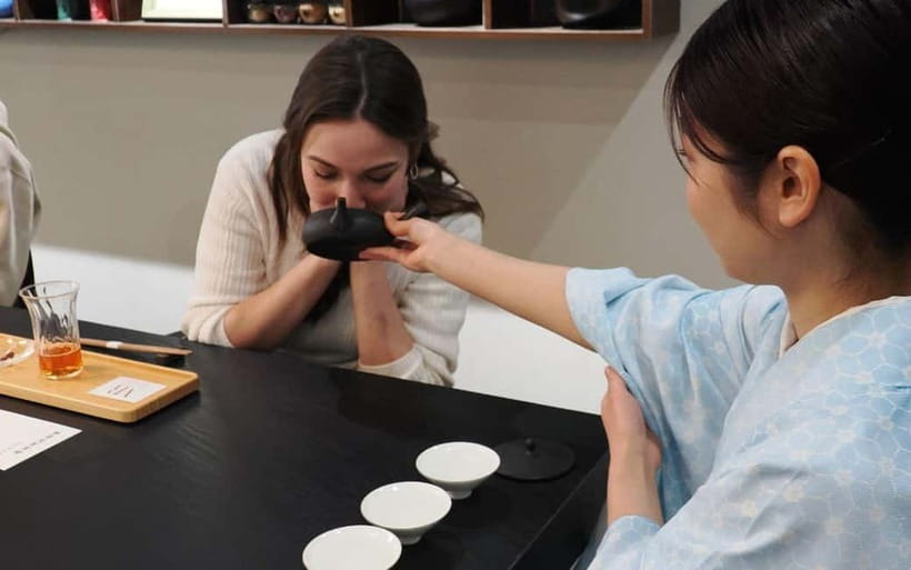 Tokyo: Traditional Tea Ceremony with a Tea Master - A relaxed tea room opposite Tokyo University