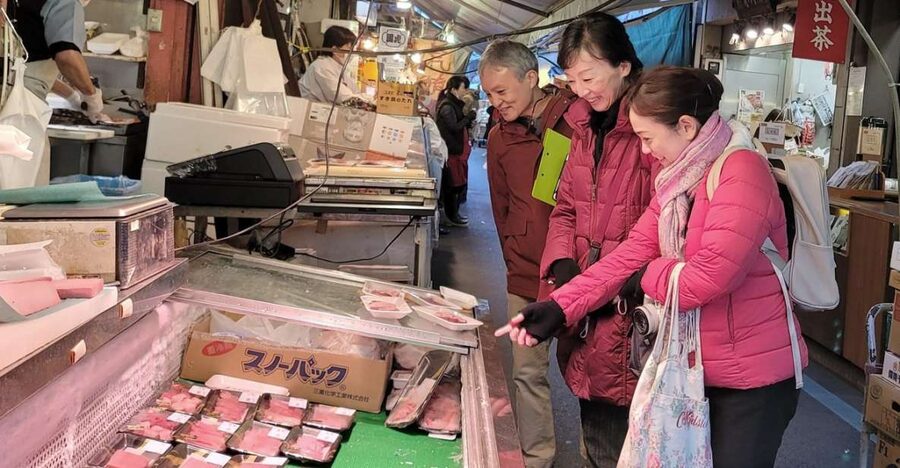 Tokyo: Tsukiji Market Guided Tour & Sushi-Making Experience - Starting at Tsukiji Hongwanji Temple