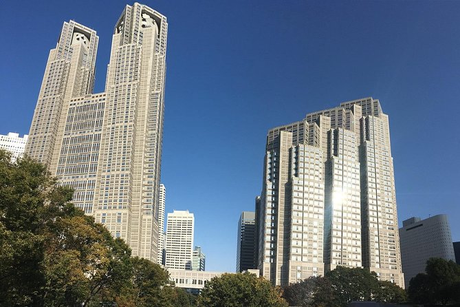 Tokyo VIP Guided Private Car Tour with Optional Airport Transfer - Shinjuku, Roppongi, and central Tokyo