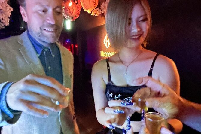 Tokyo VIP private nightlife tour with a local insider - Hidden bars, lounges, and clubs without the guesswork