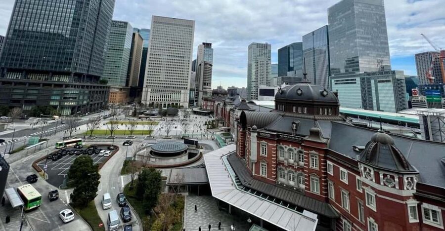 Tokyo walking tour around Imperial Palace and Tokyo Station - From Tokyo Station into Marunouchi