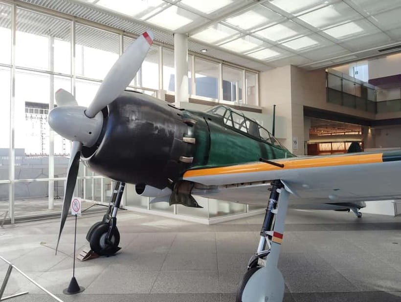Tokyo War History Tour: Yasukuni Shrine & War Museum - What to expect inside the 110-minute Yushukan Museum