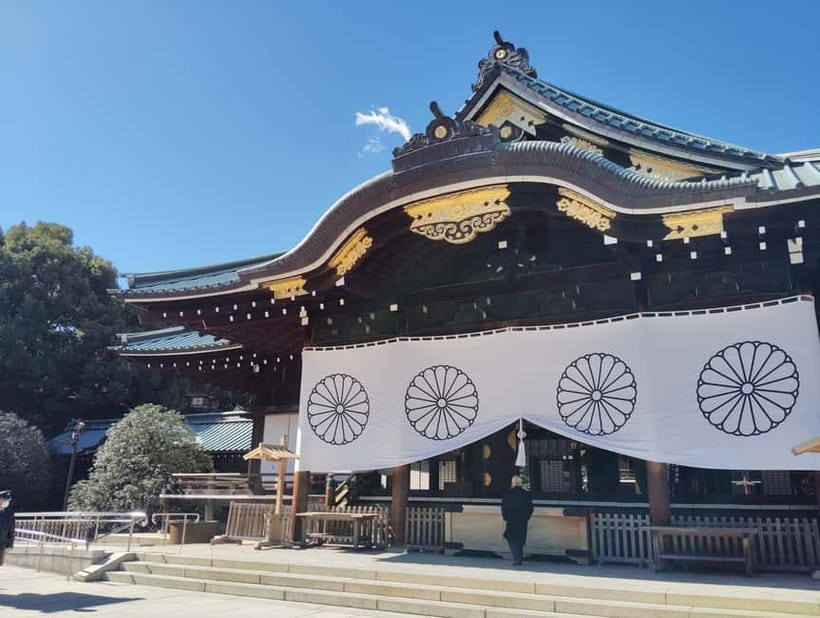 Tokyo War History Tour: Yasukuni Shrine & War Museum - How the $87 price works for this experience