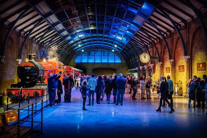 Tokyo WB. Studio Tour Harry Potter's Creation E-Ticket Optional - The Great Hall and Hogwarts traditions