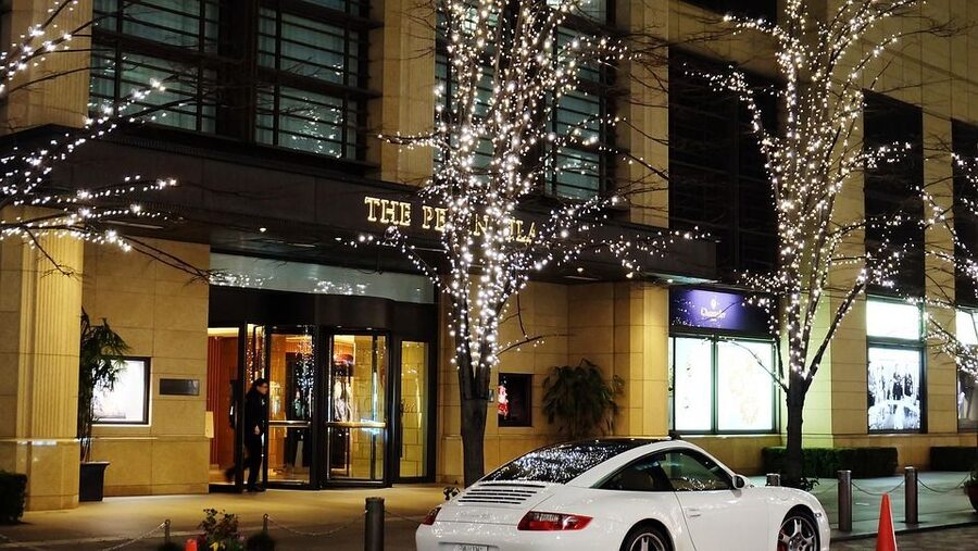 Tokyo: Winter Illuminations Private Tour with a Local - A closer look at the three-hour format