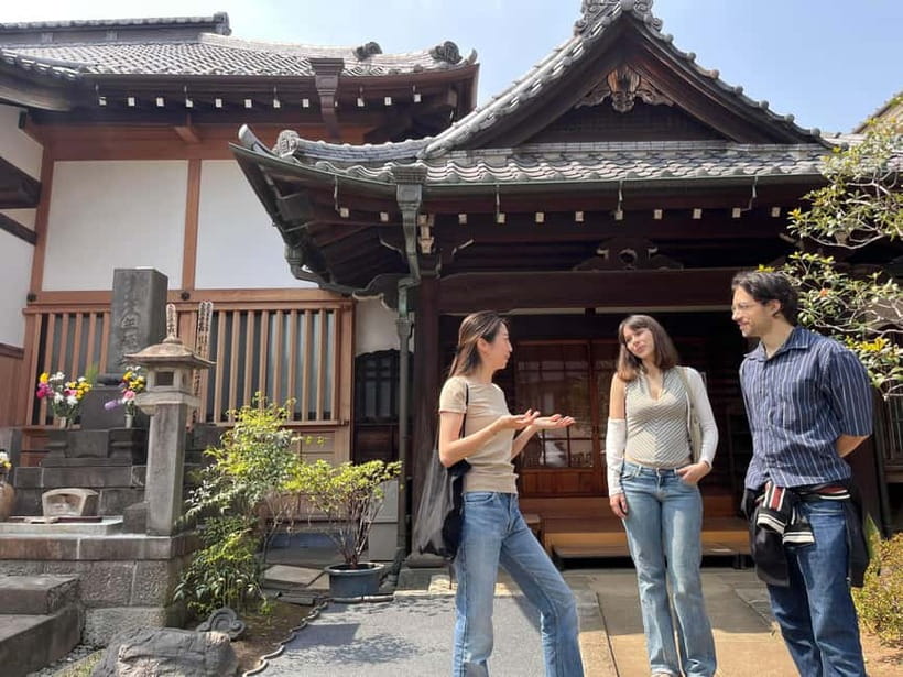 Tokyo Yanaka Old Town Walking Tour (Private/Local guide) - Starting at Nezu Shrine