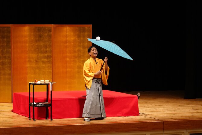 Traditional Japanese Comedy, Juggling & Magic Live Show in Tokyo - Three Japanese traditions on one small stage