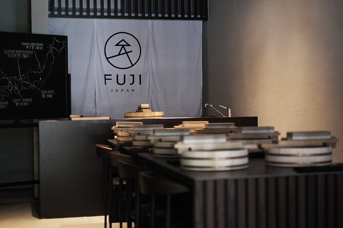 Traditional Japanese Knife Sharpening Class - The dull-knife-to-sharp-knife test